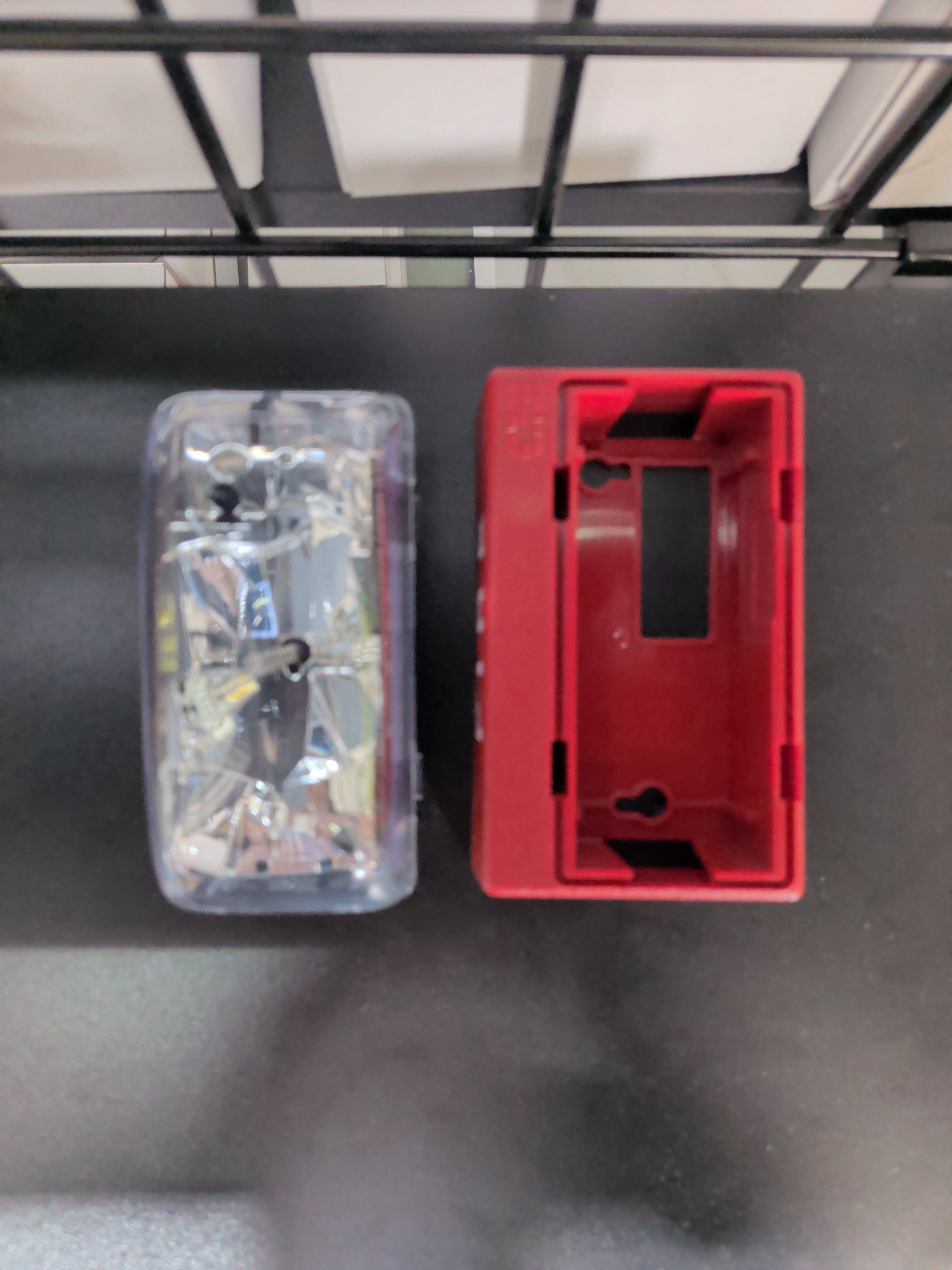Simplex 4906-9102 Conventional Strobe Red Ceiling Mount – YEG Fire & Safety